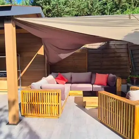 120 M With Terrace-Garden-Piscine Сasa de vacaciones *